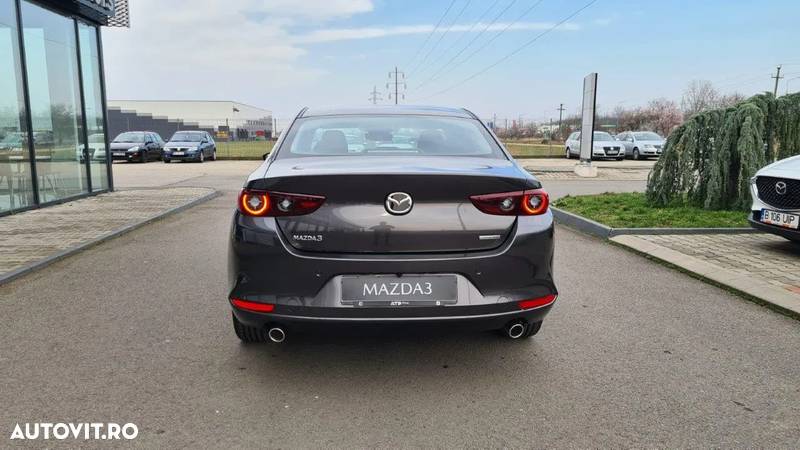 Mazda 3 e-Skyactiv G150 AT MHEV Exclusive-Line - 8