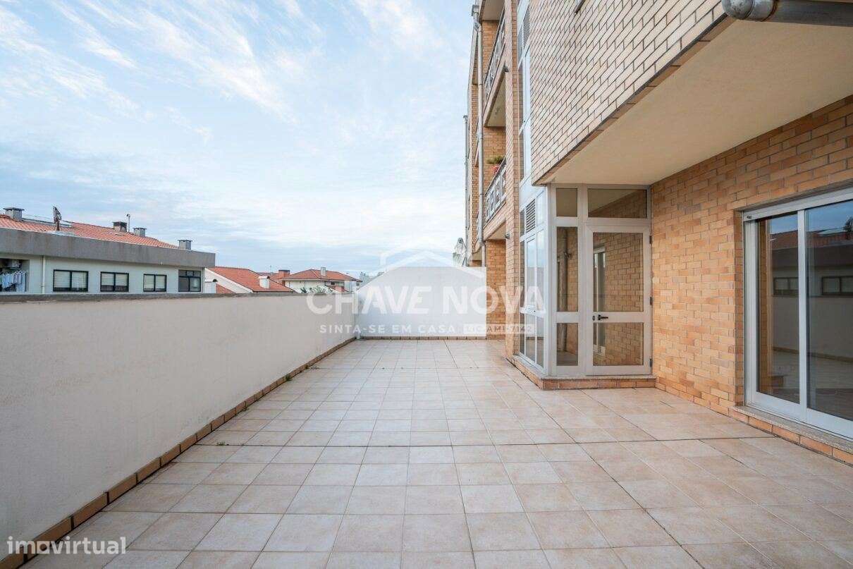Apartamento T2  em Gaia, S. Félix da Marinha - Ref. MTS/03606/RS - Grande imagem: 3/25
