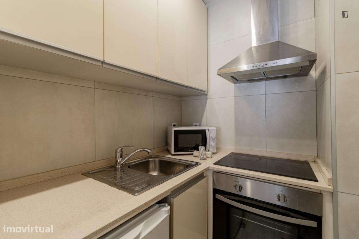 Apartamento com 1 quartos - localizado em Santo Ildefonso Porto - Grande imagem: 4/9