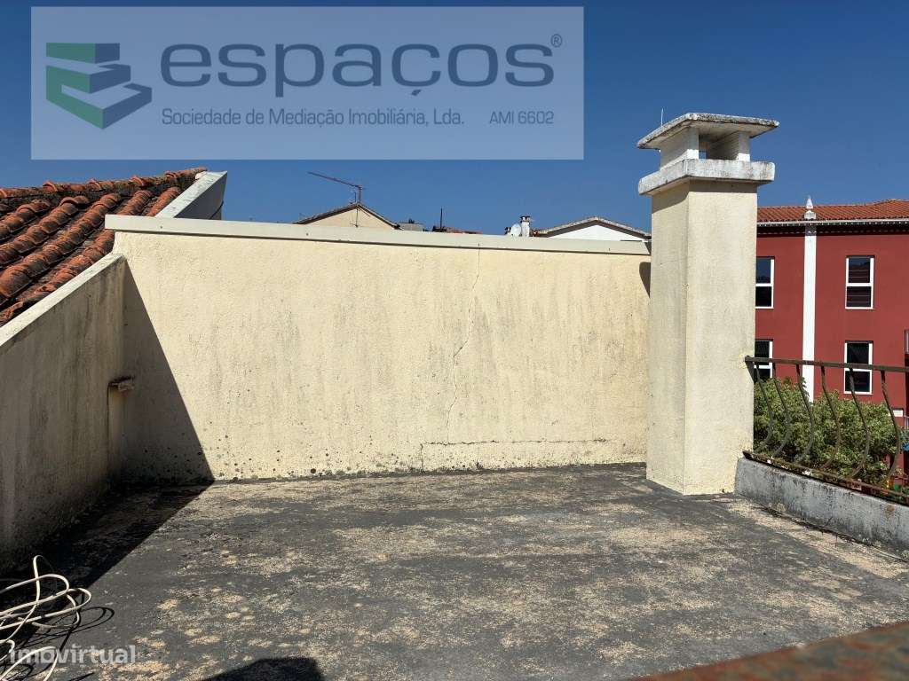 Moradia com quintal na Vila de Silvares - Grande imagem: 4/43