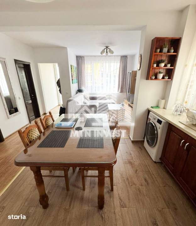 Casa 4 camere de vanzare Sibiu in Cartierul Arhitectilor, Curte Propri-2