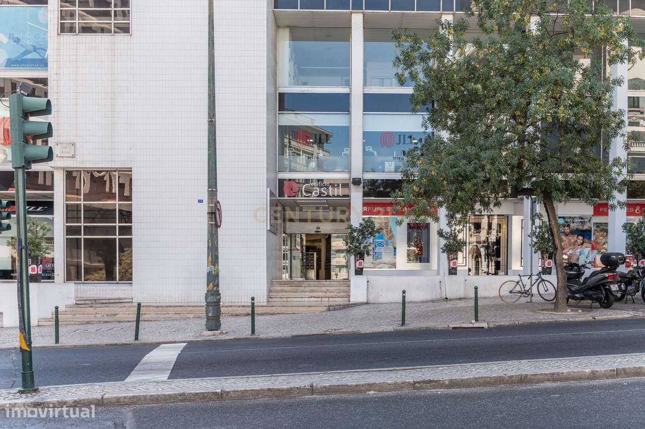 Loja - Edifício Castil - Lisboa - Grande imagem: 2/33