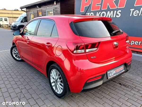 Kia Rio - 6