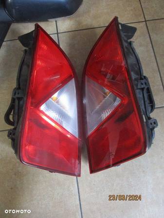 SEAT MII LAMPA TYŁ PRAWA/LEWA EU - 1