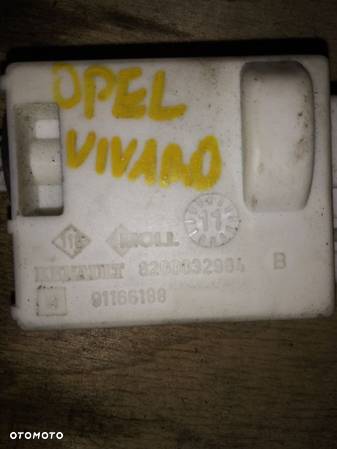 OPEL VIVARO SIŁOWNIK ZAMEK KLAPKI WLEWU PALIWA 8200032984 - 3