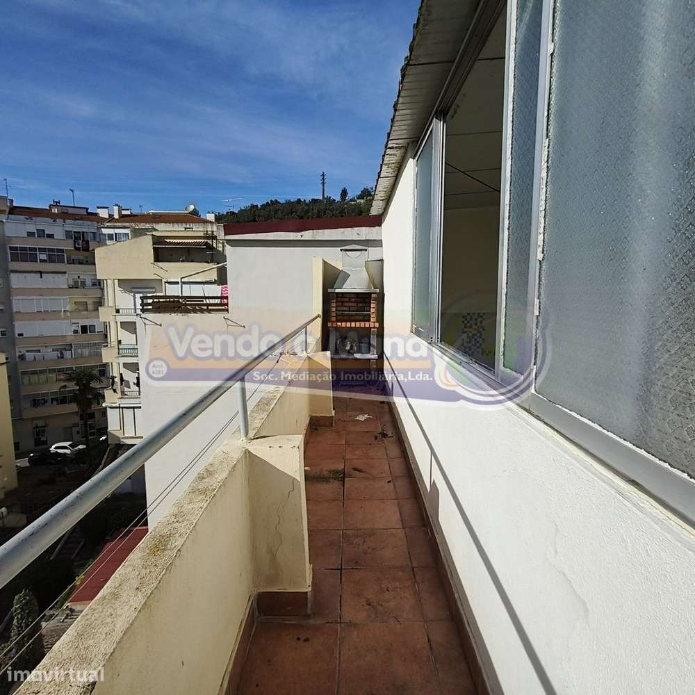 Apartamento T2 em Vila Franca de Xira (VFX123)-9