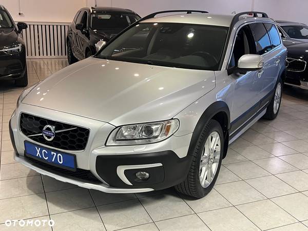 Volvo XC 70 - 4