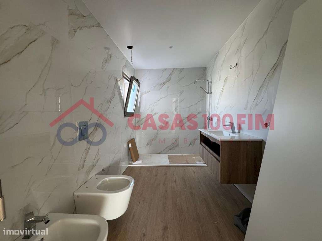 Moradias V3+1 de arquitetura moderna em construção na Jardoeira, Ba...-19