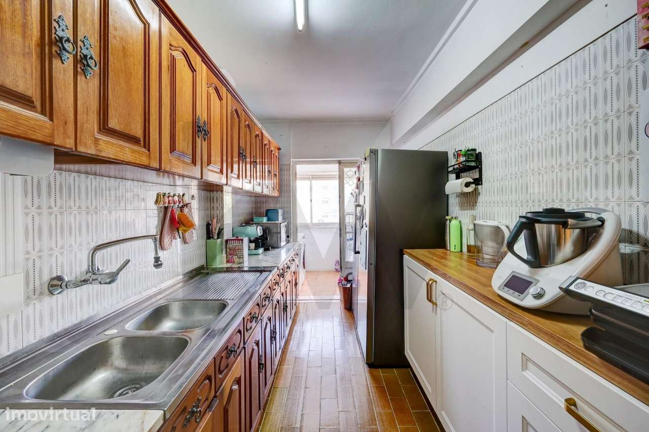 Apartamento T3 em Queluz-9