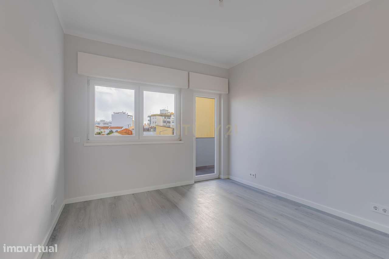 Apartamento T3 Renovado em Portimão, Faro-8