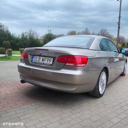 BMW Seria 3 320i Cabrio - 8