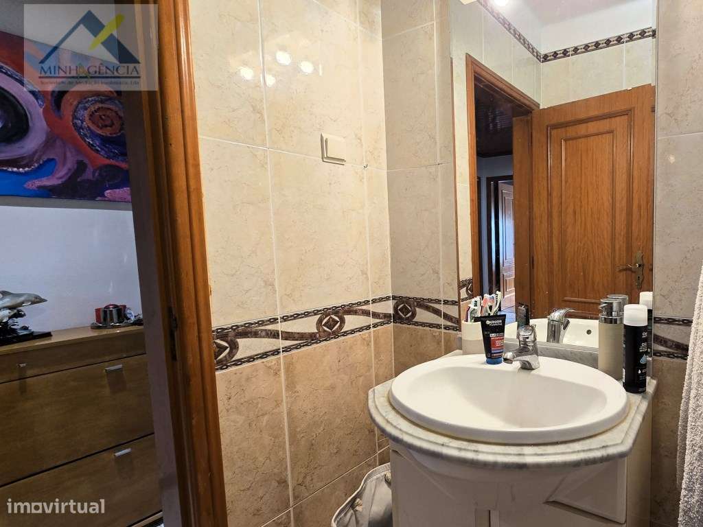 Apartamento T3 com garagem de 45 m2 em Setúbal-30