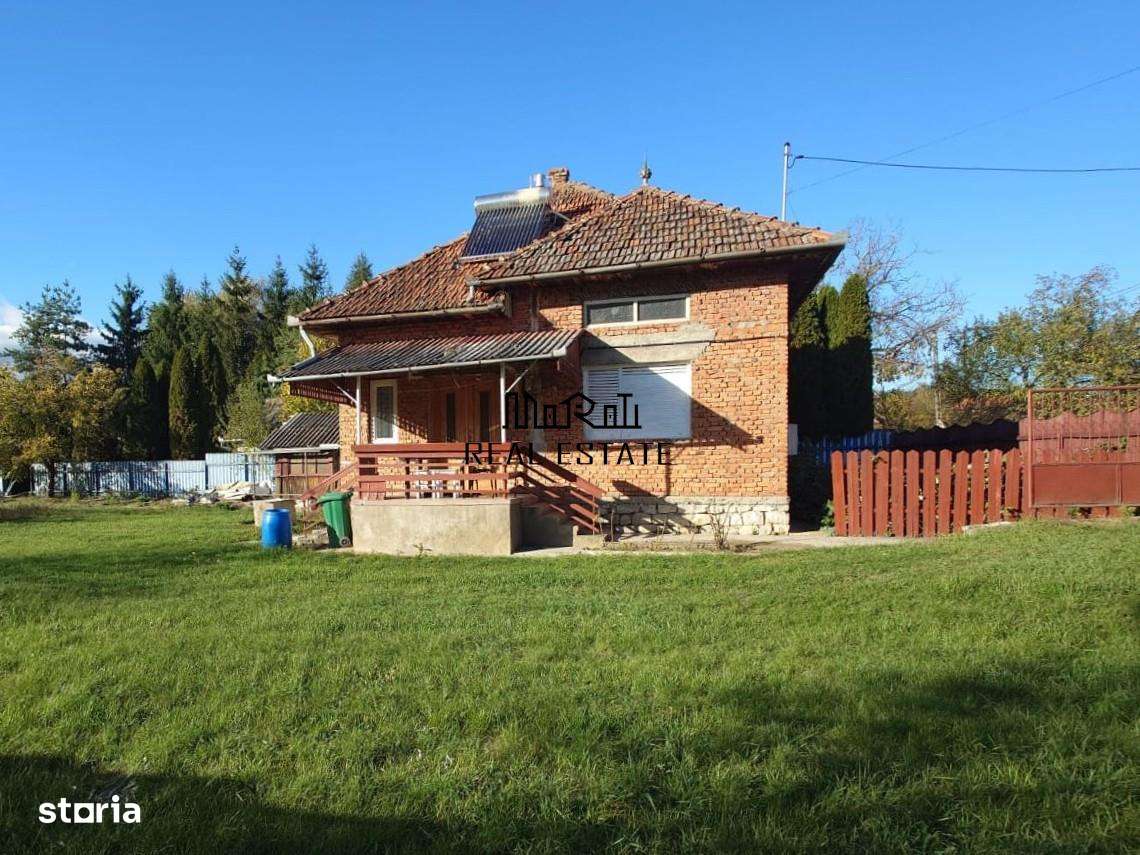 Casa cu teren, aproape de centrul balneo-termal Vata Bai - Imagine principală: 2/20