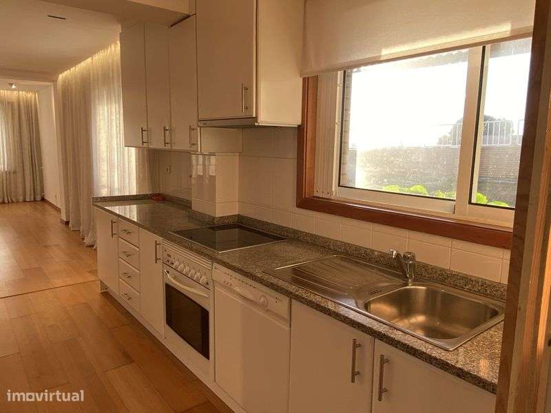 Apartamento T1 R/c  1 Linha do Mar em condomínio fechado - Grande imagem: 5/10