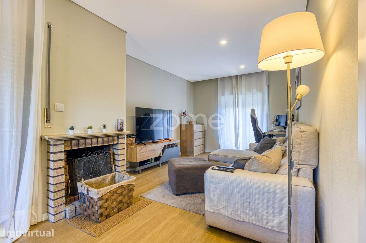 Moradia Bifamiliar T2 transformado em T1 + T1| Valbom, Gondomar-11