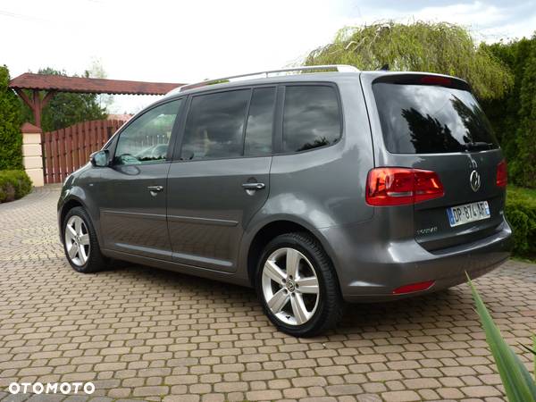 Volkswagen Touran 1.6 TDI DPF DSG Life - 4