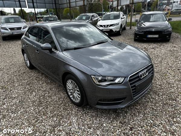 Audi A3 1.4 TFSI Ambition S tronic - 4