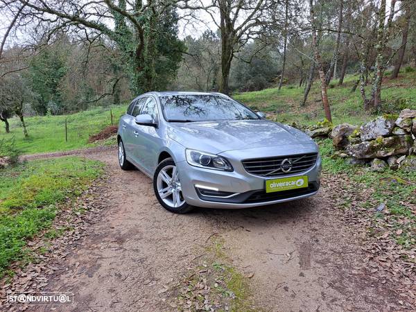 Volvo V60 D4 Geartronic Summum - 2