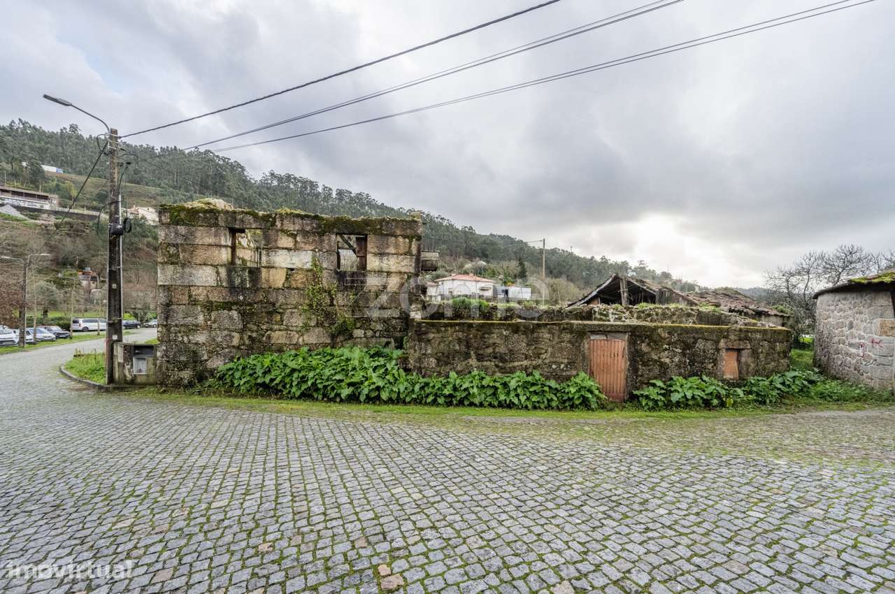 Ruína Em em Oliveira de S. Pedro com Projeto Aprovado-11