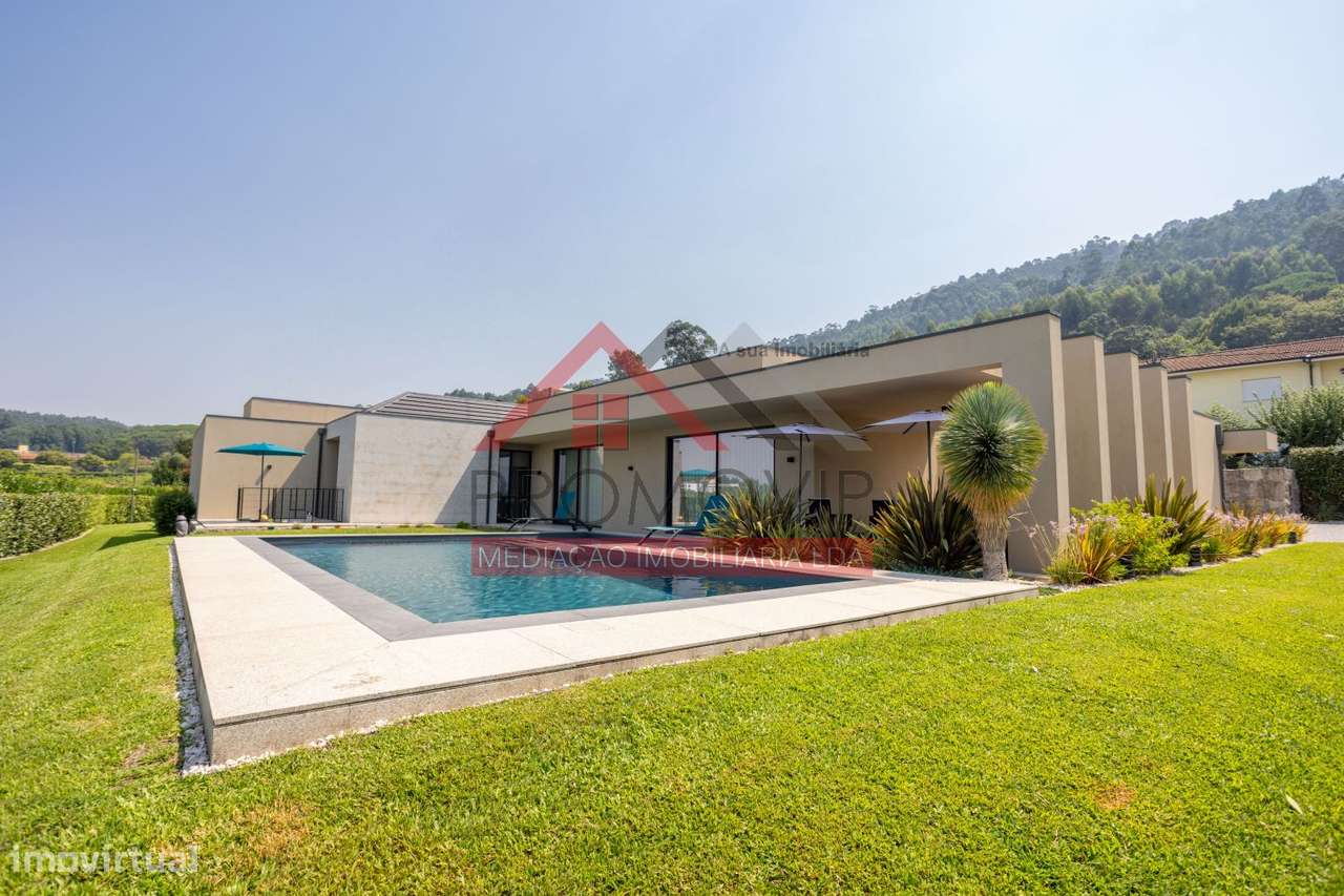 Moradia Térrea T3+1 S. Miguel do Couto Santo Tirso-45