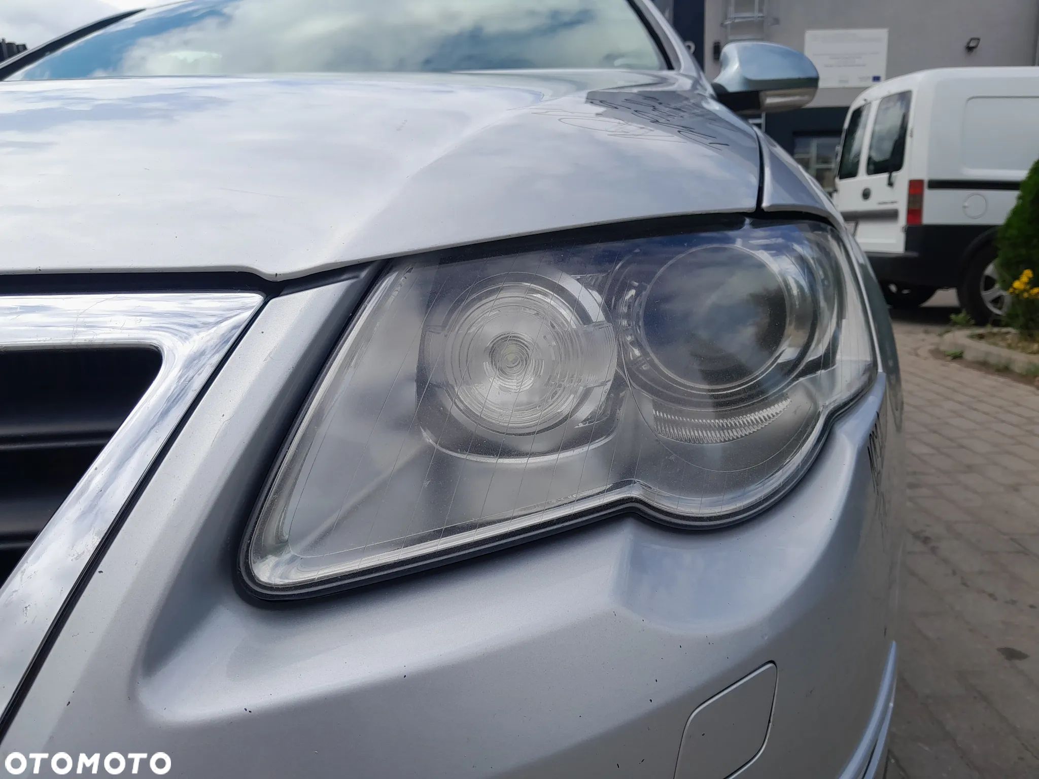 VW PASSAT B6 LAMPA REFLEKTOR LEWA PRZEDNIA LEWY PRZÓD XENON SKRĘTNY - 1