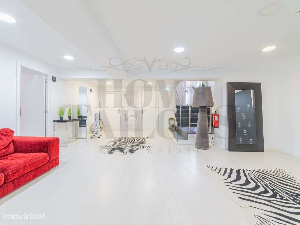 Trespasse de Clínica de Beleza - Localização Premium em Almada-19