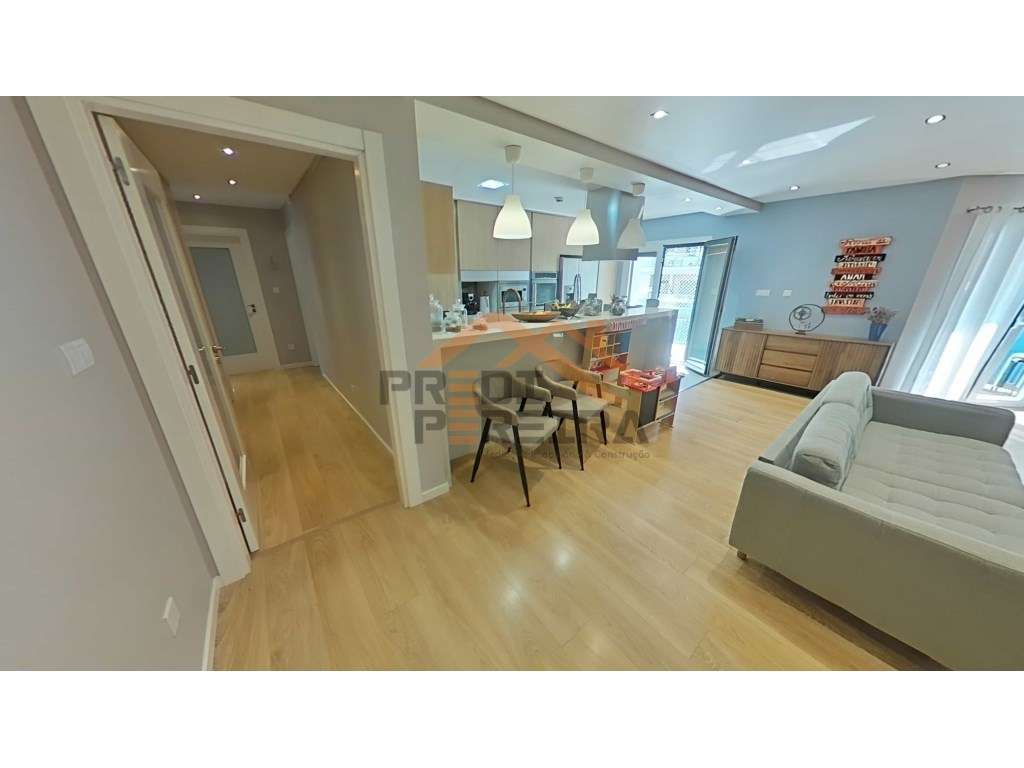 Reservado!
T3 moderno, com box para 2 veículos, terraço e com vist... - Grande imagem: 5/41