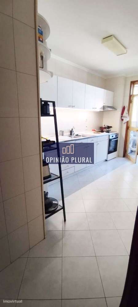 Excelente T1 com varanda, lugar de garagem e arrumos  Senhora da Hora - Grande imagem: 3/11