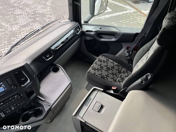 Scania S450 A4X2EB LOW DECK Klimatyzacja postojowa - 23