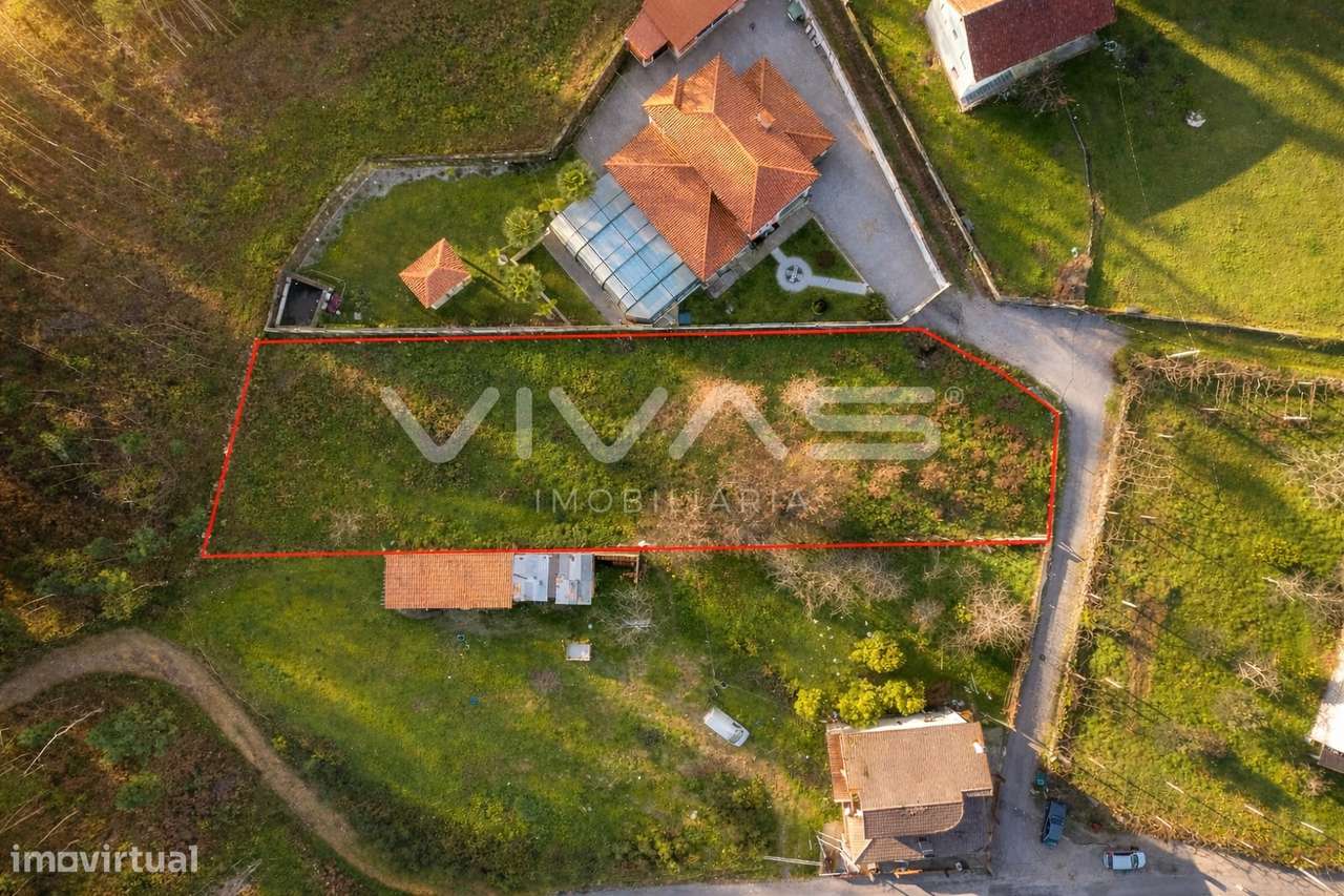 Terreno para construção em Godinhaços, Vila Verde-0