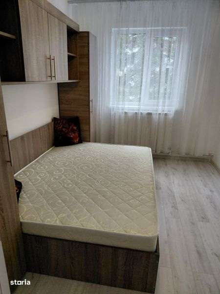 Inchiriez ap 3 camere Craiovita noua - Imagine principală: 4/6