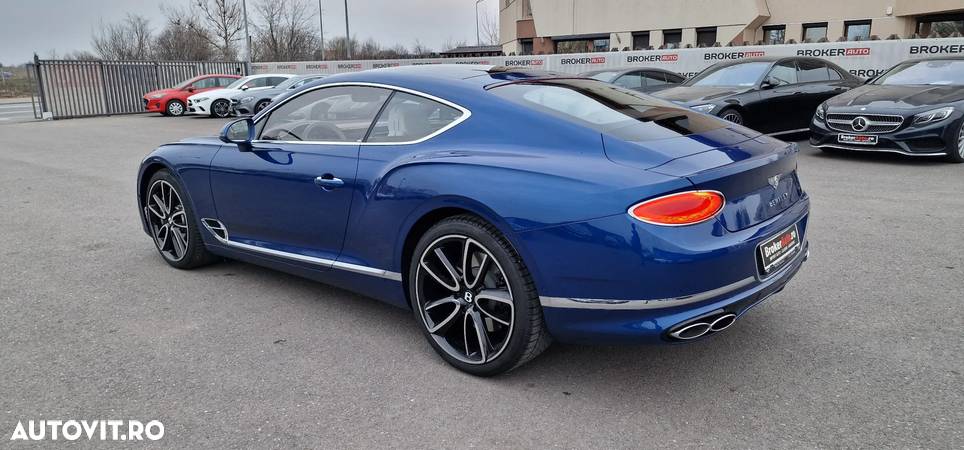 Bentley Continental New GT V8 - 11