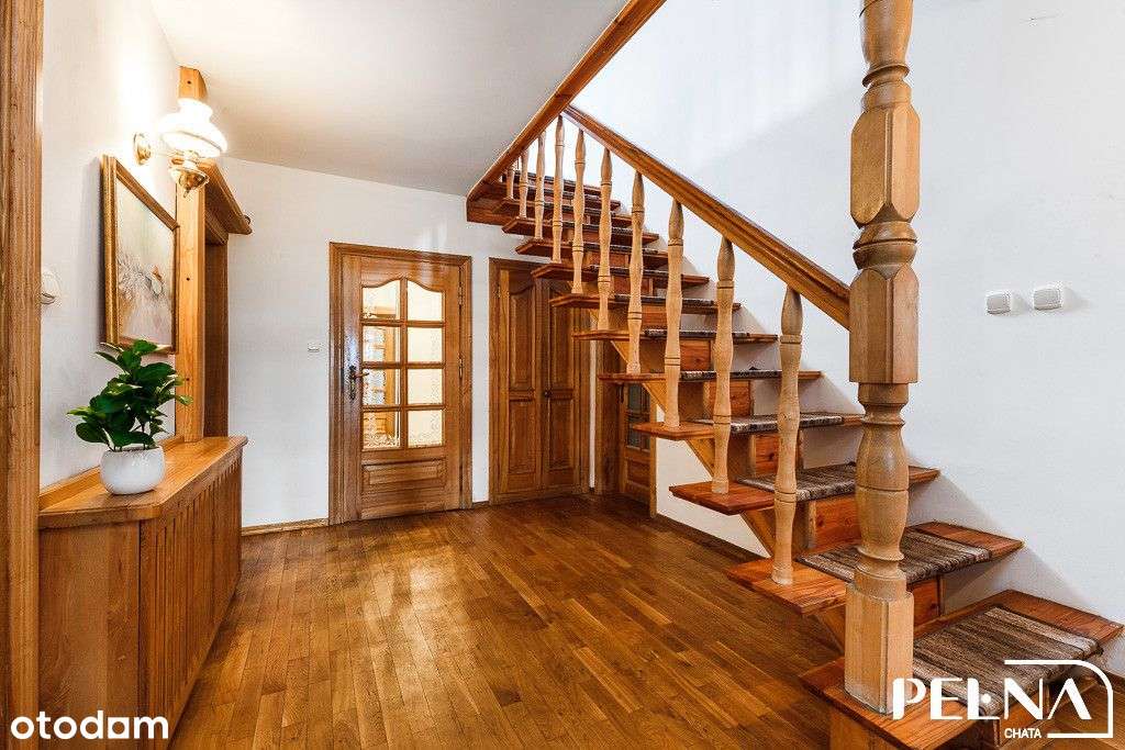 Dom z dużą halą w sercu Kaszub – idealny dla rodzi-6