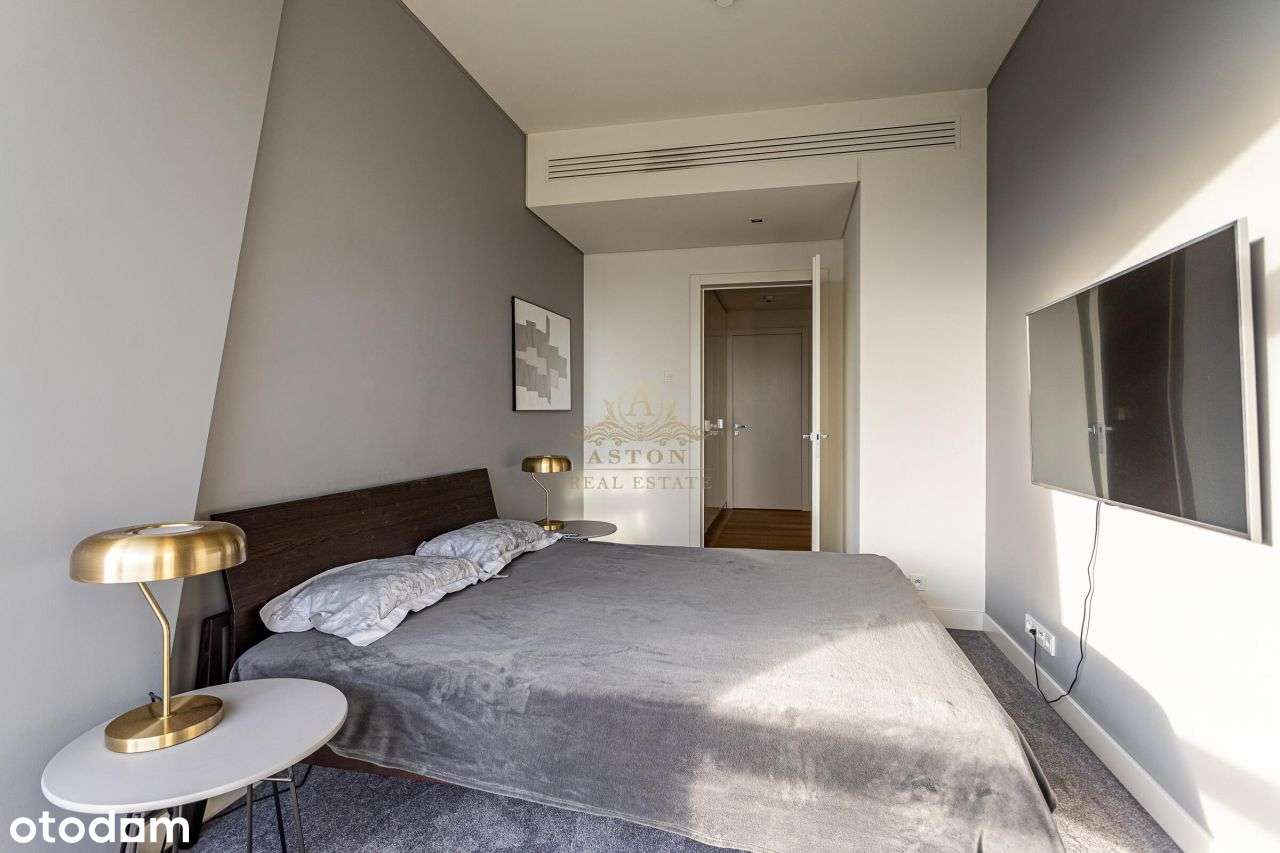 Apartament na Złotej 44 z widokiem na PkiN-10