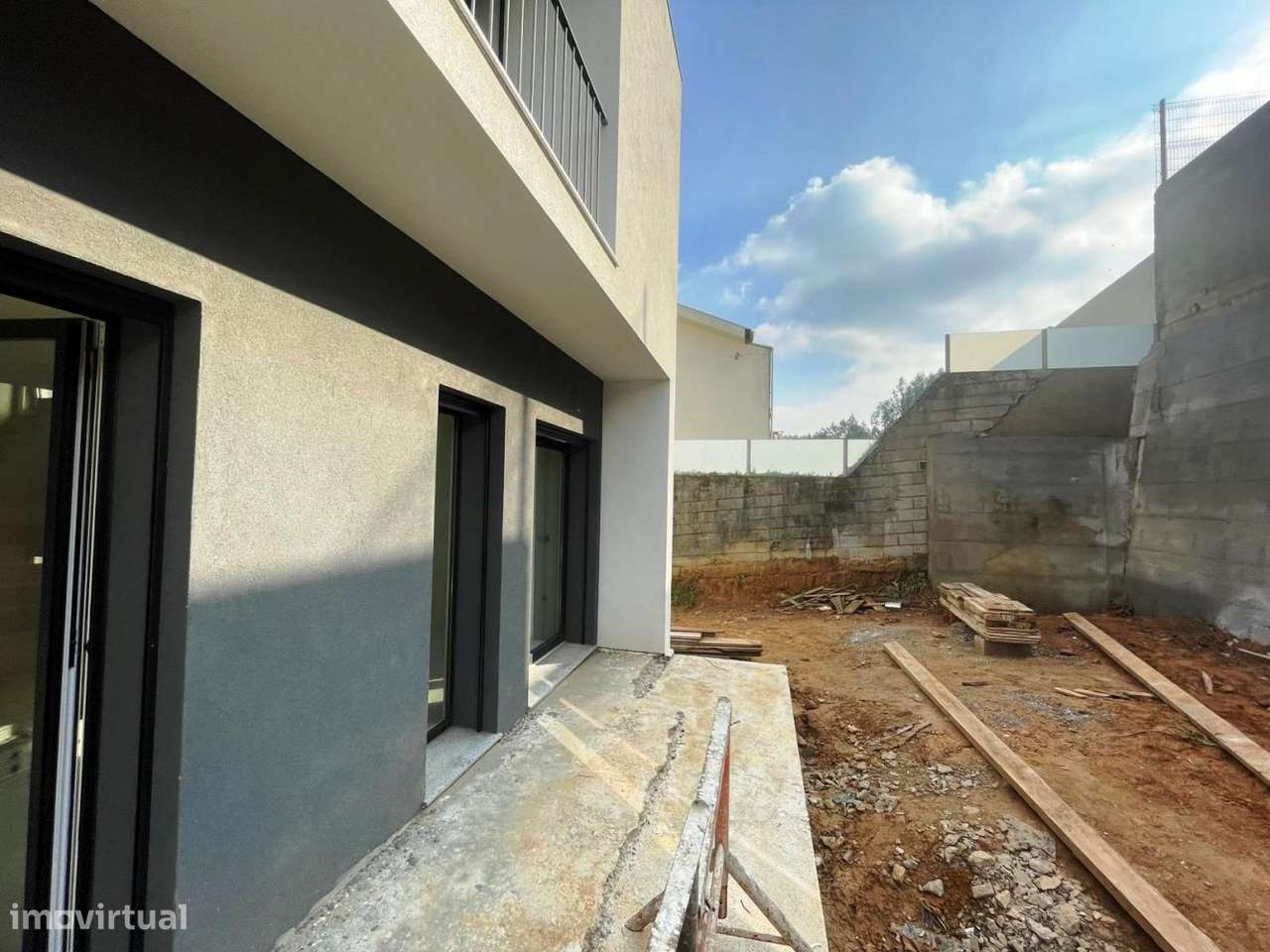 Moradia em Banda Nova V4 – Parada de Tibães, Localização Tranquil-7