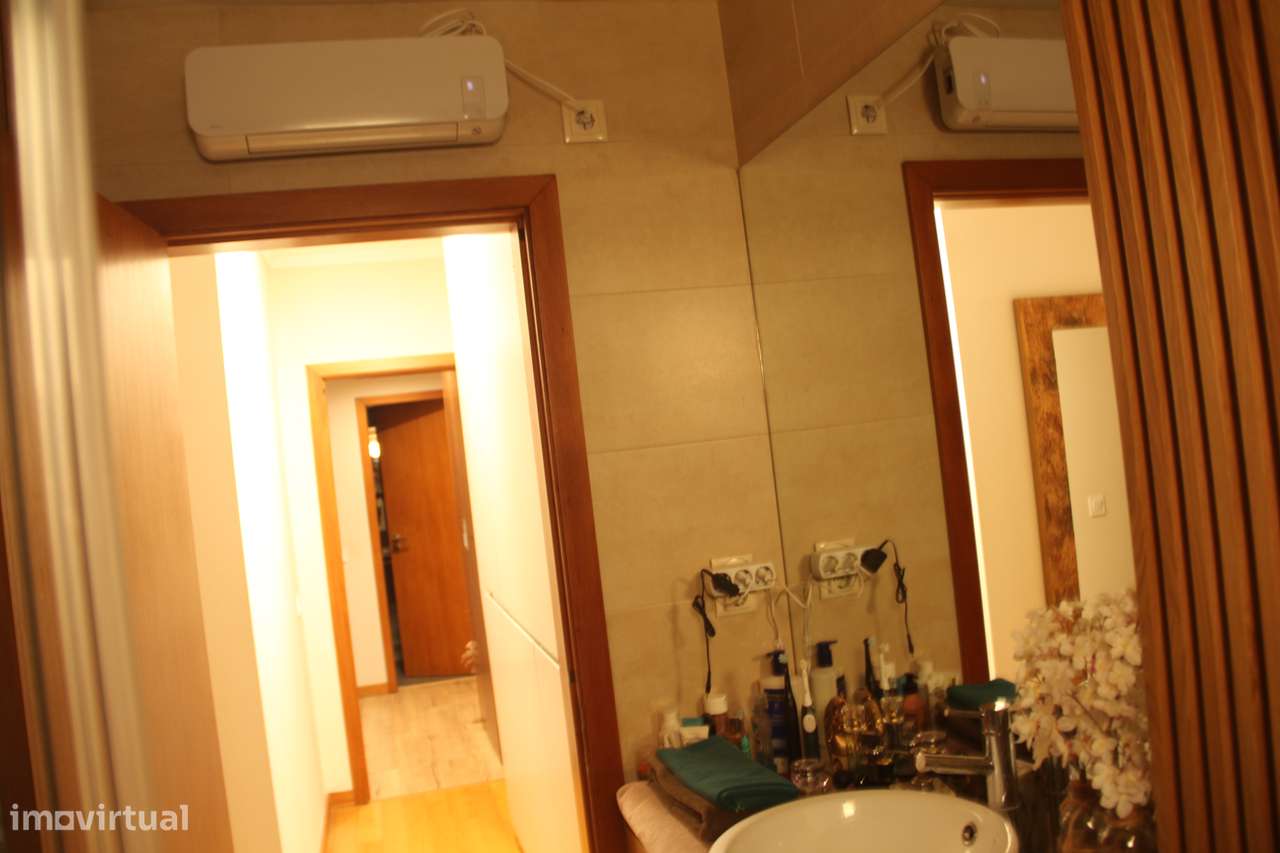 Apartamento T3 com 2 frentes na Maia-17