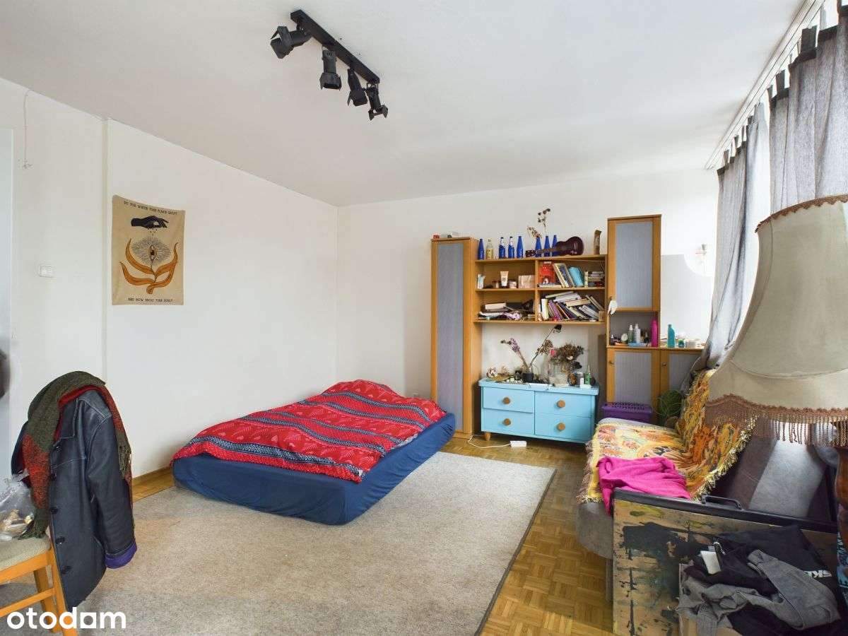 Rozkładowe w centrum z dużym balkonem-4