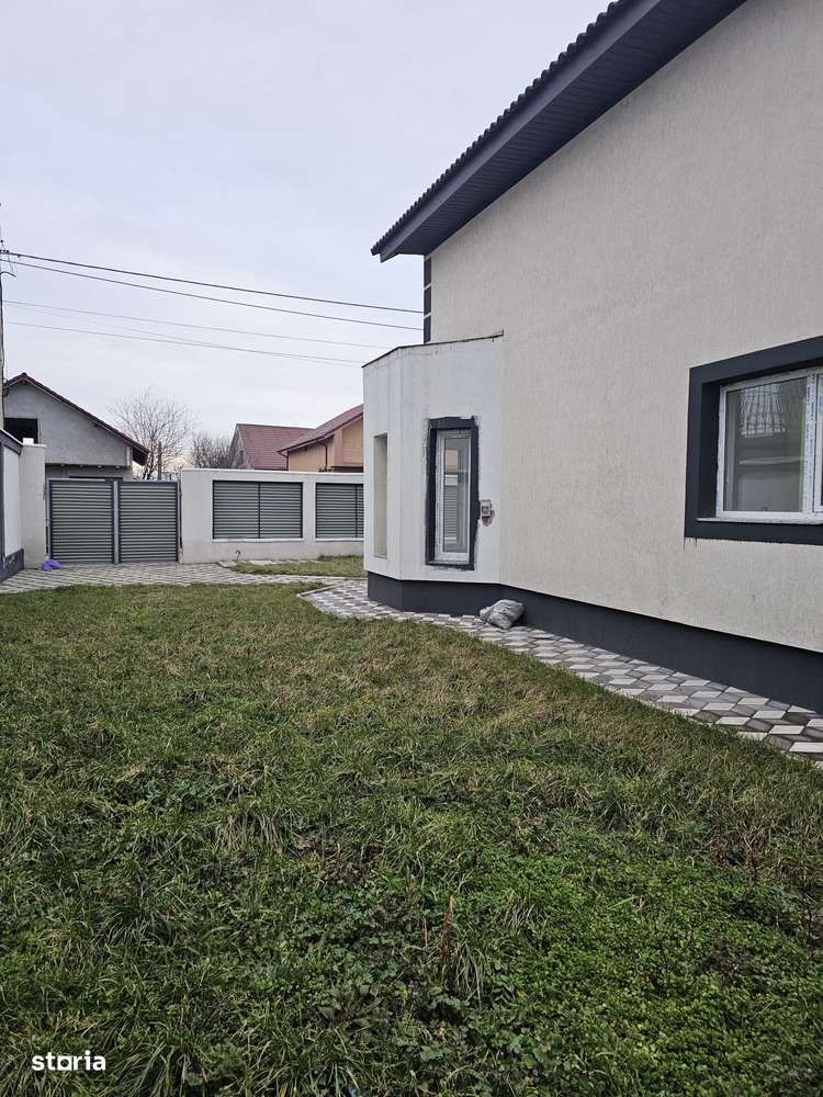 CASA 5 CAMERE - LUMINA-14