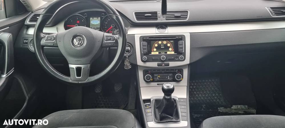 Volkswagen Passat 2.0 TDI BlueMotion Tehnology Comfortline - 5
