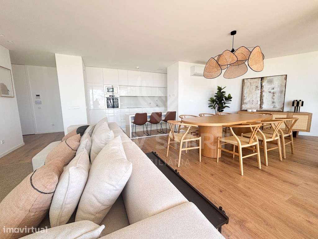 Apartamento T2 novo, garagem, piscinas, vista mar, Del Mar em Olhão-8