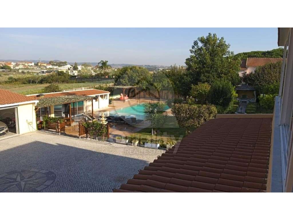 Quinta T3 em Alpolentim - Grande imagem: 2/35