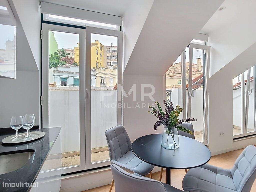 Apartamento T2 Remodelado Em Sao Vicente
