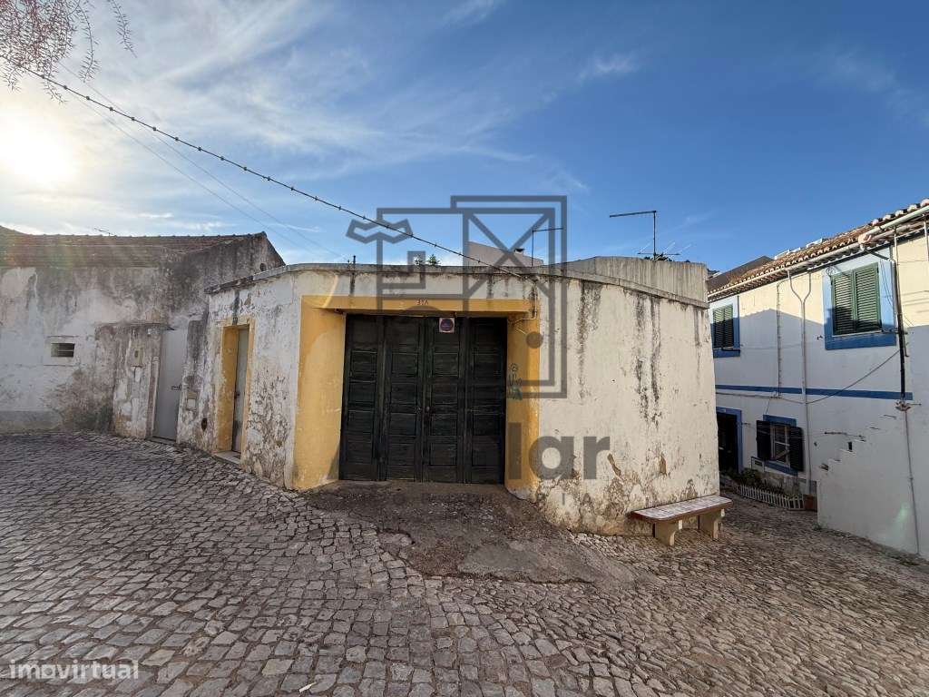 Prédio para remodelação no centro de Alenquer-16