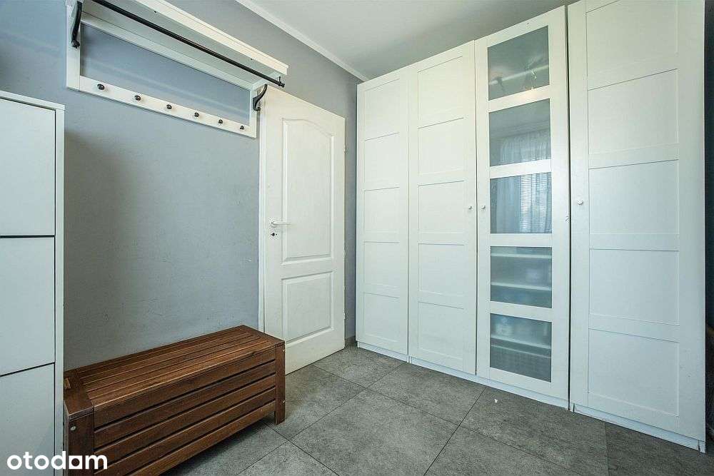 Dom w Starowej Górze- przestronny i funkcjonalny dla rodziny-9