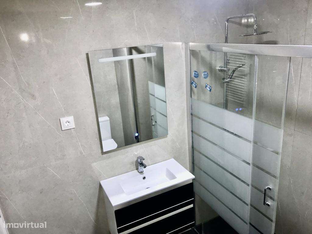 Apartamento T3 Mobilado de Sonho em São Vicente-14