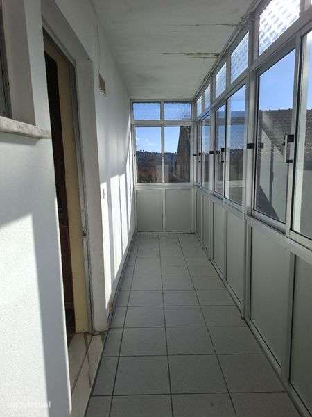 Moradia com logradouro - Grande imagem: 5/12