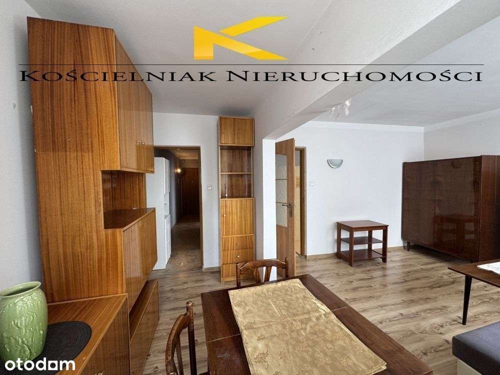 Trzy pok. z parkingiem w centrum miasta-12