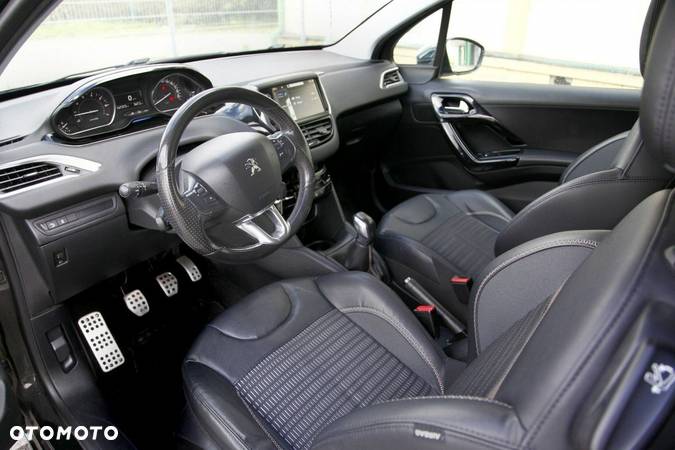 Peugeot 208 120 VTI Intuitive - 16