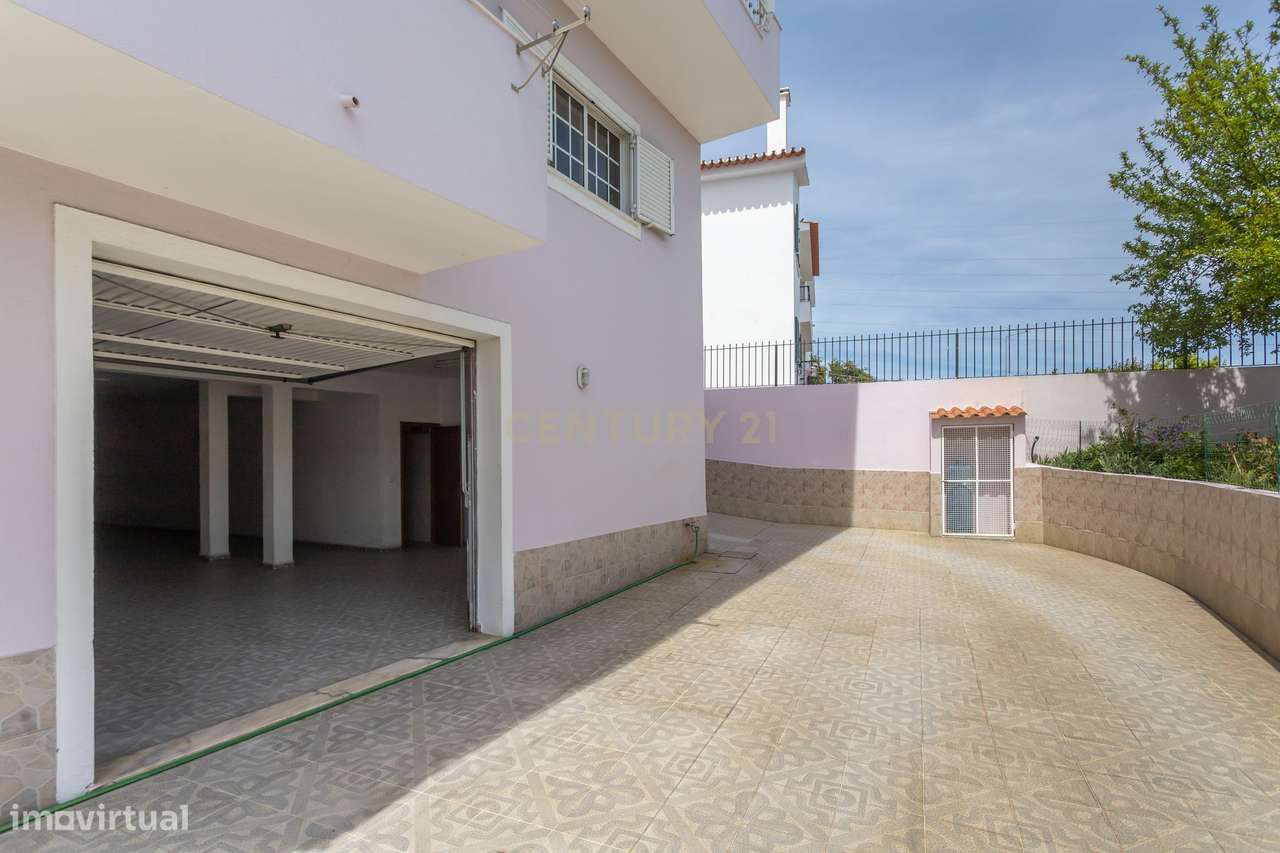 Moradia de 6 assoalhadas em lote de 500 m2-41