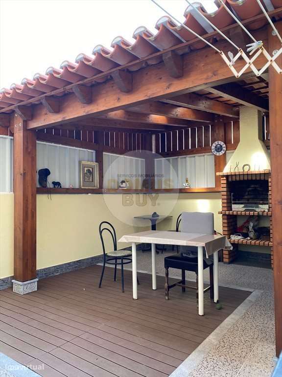 Moradia T3 | 2 Suites | Garagem e quintal - Quinta do Conde-17